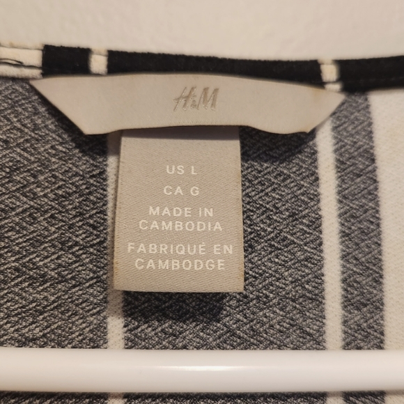 H&M Black and White Stripped Dress - Picture 4 of 5